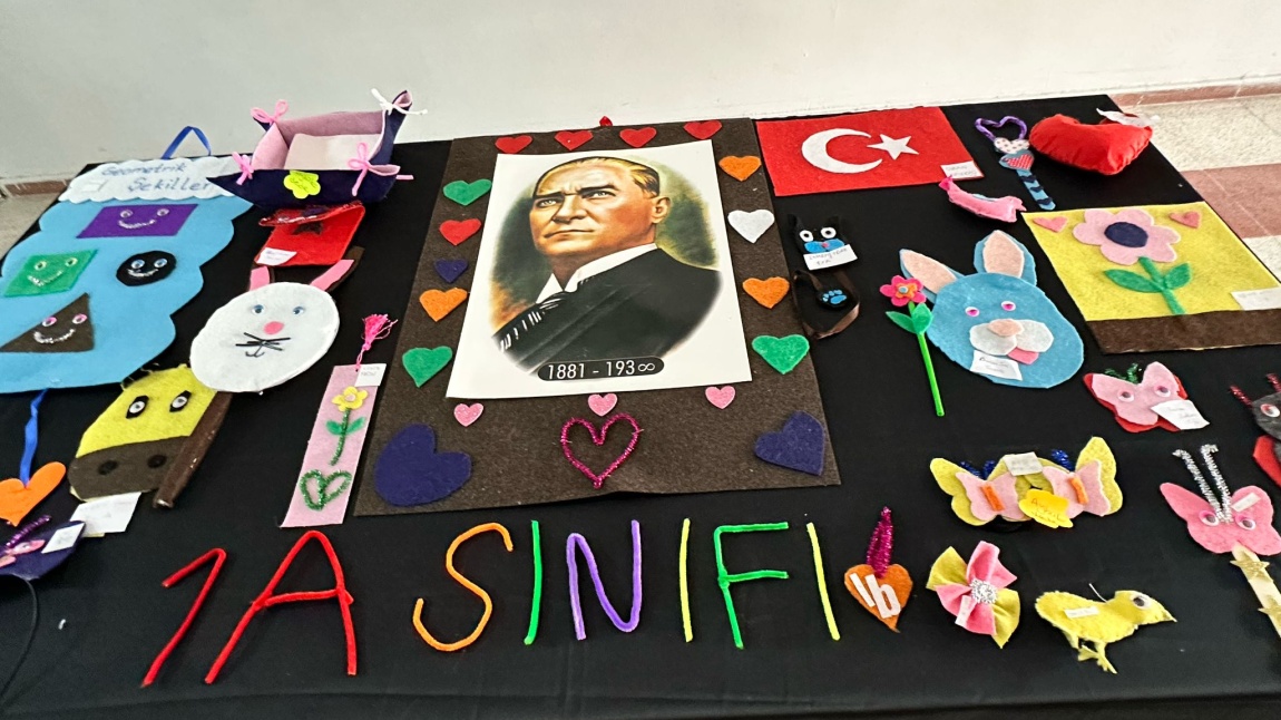 1/A SINIFI AİLEMİZLE KEÇE ETİNLİĞİ YAPTIK.