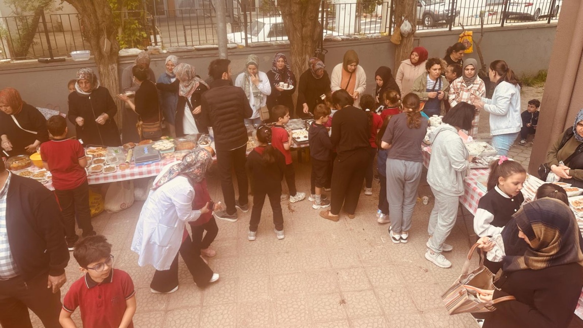 OKULUMUZ KERMESİNDEN KARELER